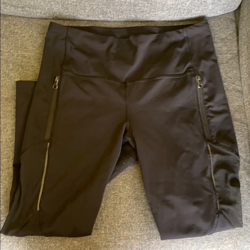 Lululemon 7/8 running crops (with 2 zip pockets!)